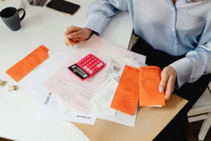 MANAJEMEN BIAYA PRODUKSI TANPA MENGORBANKAN KESELAMATAN